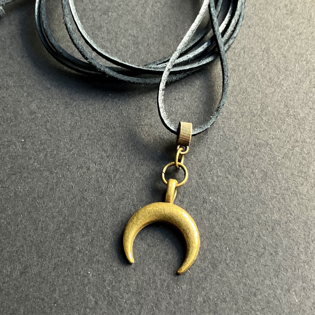 Pandantiv lunula